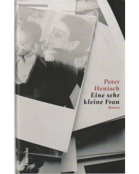 Eine sehr kleine Frau